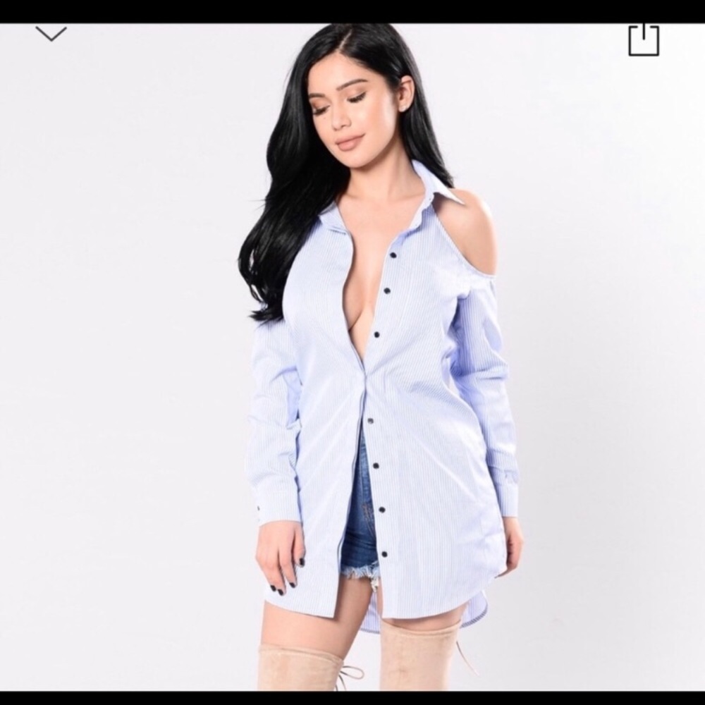 Fashion Nova-Drive You Crazy Cold Shoulder Top 2X